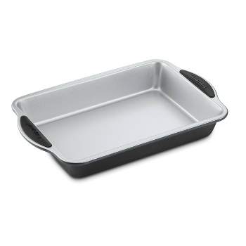 9-Inch Round Cake Pan – Saveur Selects