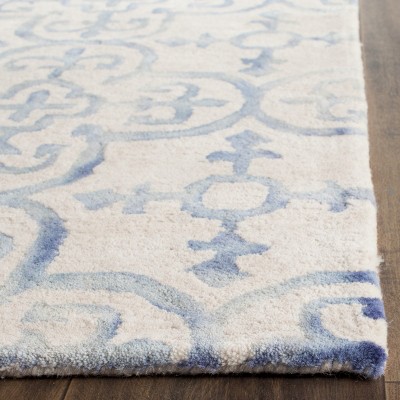 Ivory and Blue Hand-Tufted Wool Runner Rug 2'3" x 8'