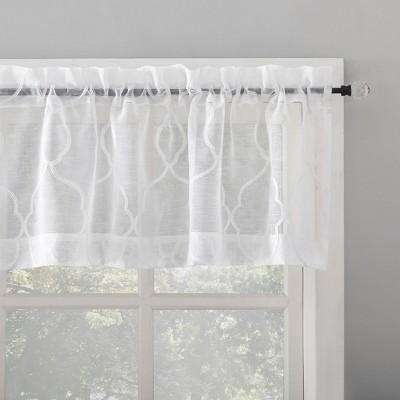 White Light-Filtering Embroidered Polyester Kitchen Curtain Set