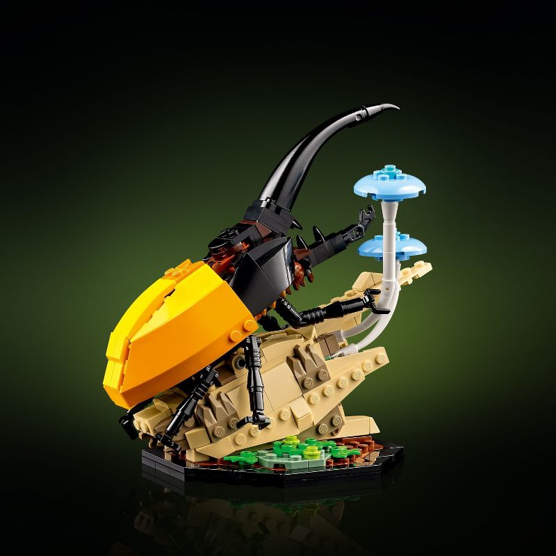 LEGO Ideas The Insect Collection Building Set and Nature D&#233;cor 21342, 5 of 9