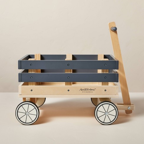 The wooden store wagon toys