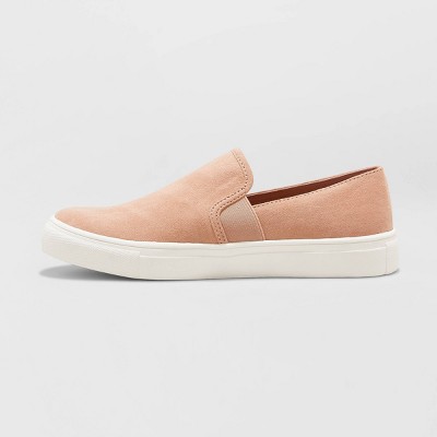 target women's casual shoes