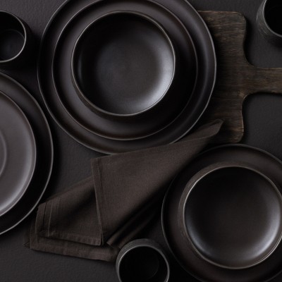 Black Ceramic 16-Piece Stoneware Dinnerware Set, Service for 8