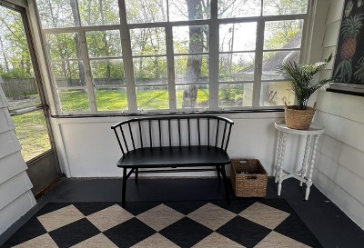 Guest review image 1 of 3, zoom in