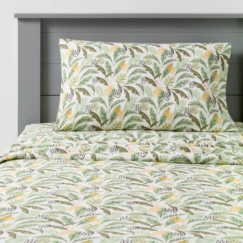 Floral Garden Kids' Comforter Set - Pillowfort™ : Target