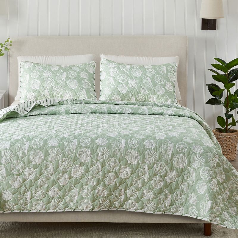 Green Seashell Microfiber Reversible Quilt Set With Shams, 1 of 7