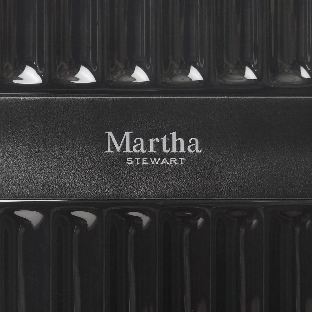 Martha Stewart The Bedford 30" Hardside Spinner - thumbnail 6