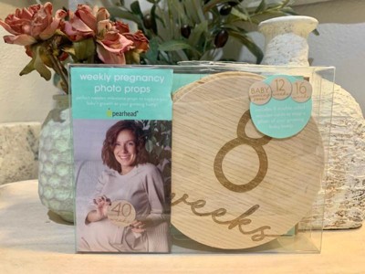 Pearhead Pregnancy Journey Milestone Markers, Wooden Weekly Milestone  Discs, Pregnancy Announcement and Baby Arrival Double Sided Photo Prop  Cards 