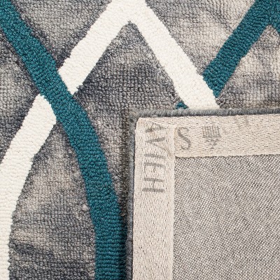 Hand-Tufted Elegance Gray Wool Rectangular Area Rug, 5' x 8'
