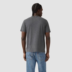 Levi's® Men's Standard Fit Short Sleeve Logo Crewneck T-Shirt - Levi's Script - 1 of 2