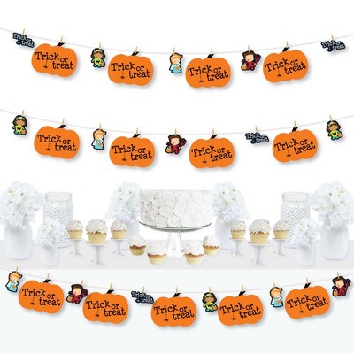 Big Dot of Happiness Trick or Treat - Halloween Party DIY Decorations - Clothespin Garland Banner - 44 Pieces