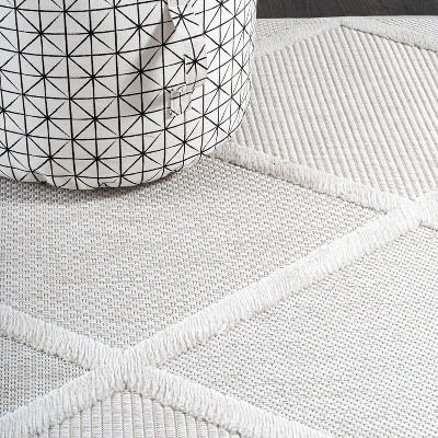 Ivory Trellis 5x8 Synthetic Indoor/Outdoor Area Rug
