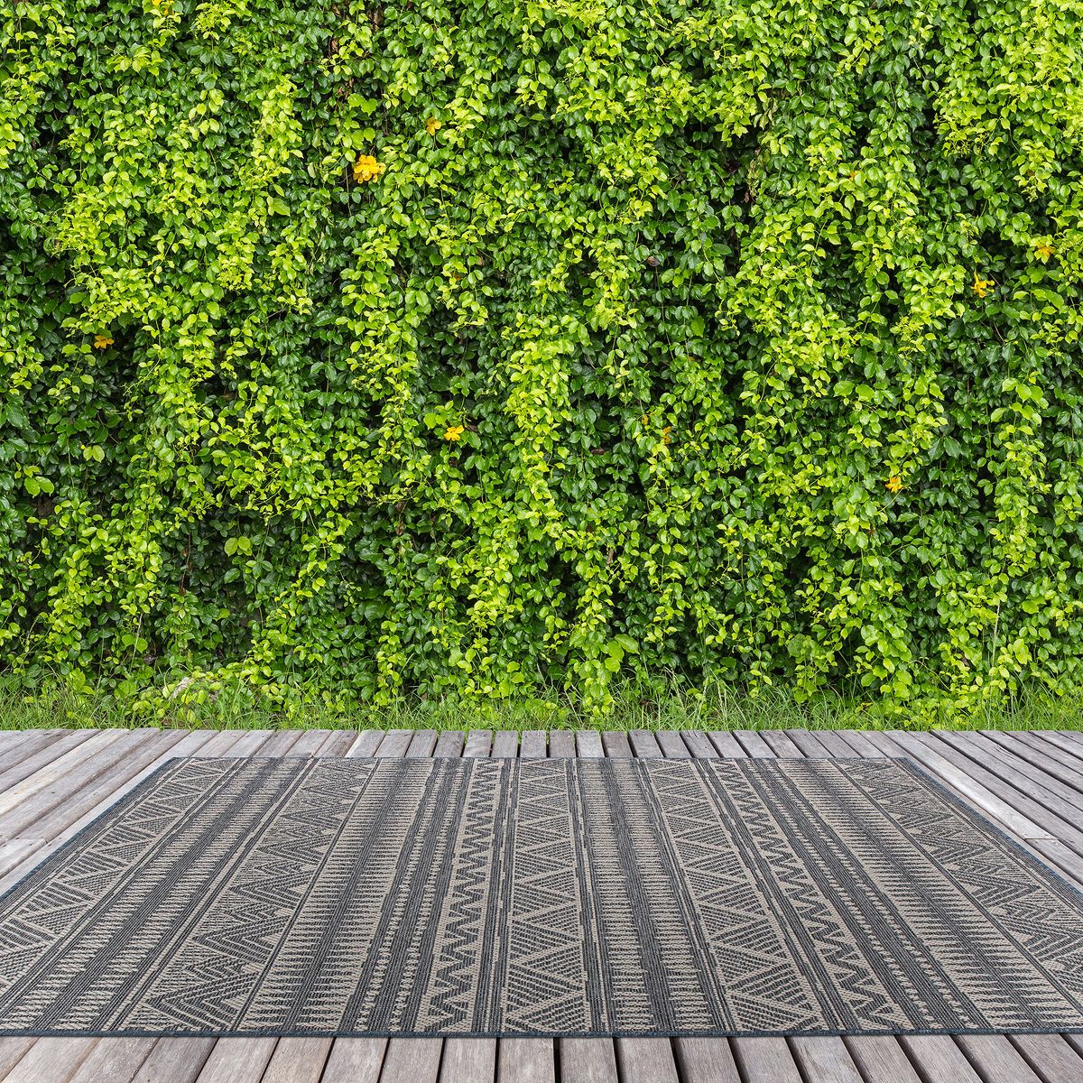 World Rug Gallery Bohemian Geometric Indoor/Outdoor Area Rug: Weather-Resistant, Low Pile, Machine Made - thumbnail 9