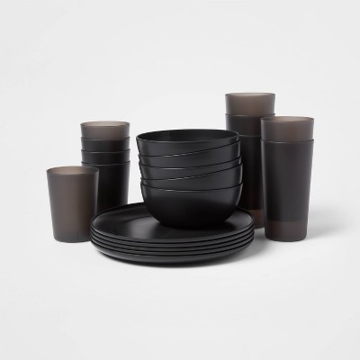 Crisp Matte Black Dinnerware Set