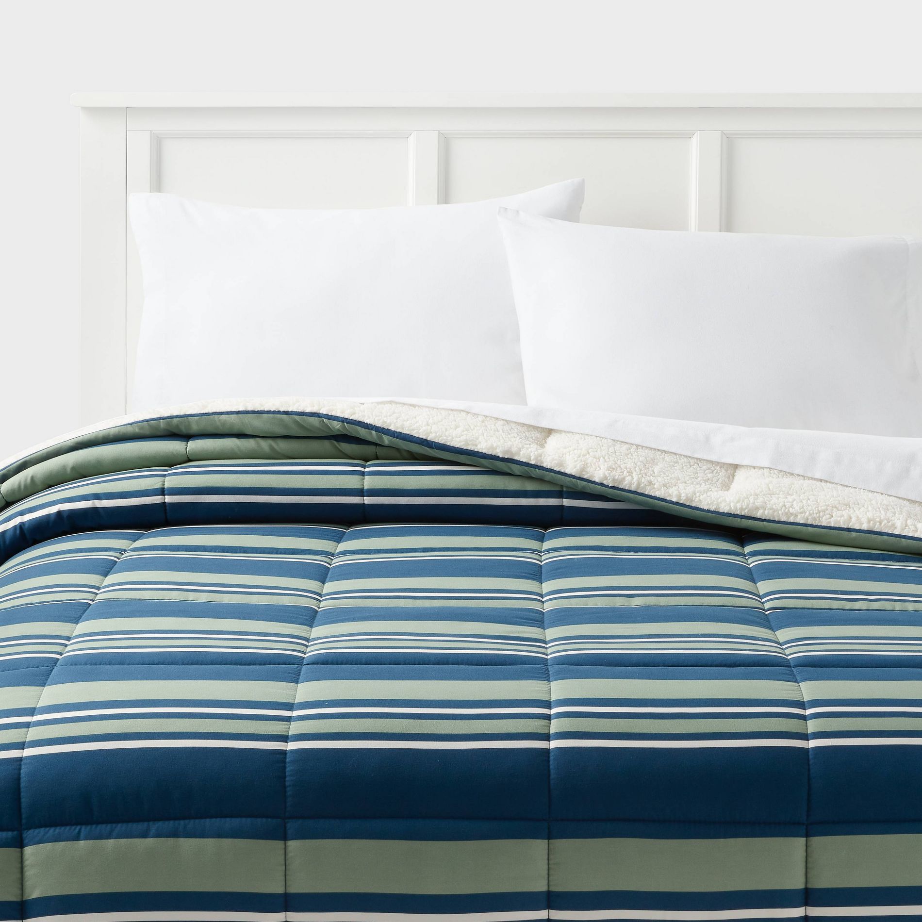 Faux Shearling Washed Microfiber Reversible Comforter - Room Essentials™
