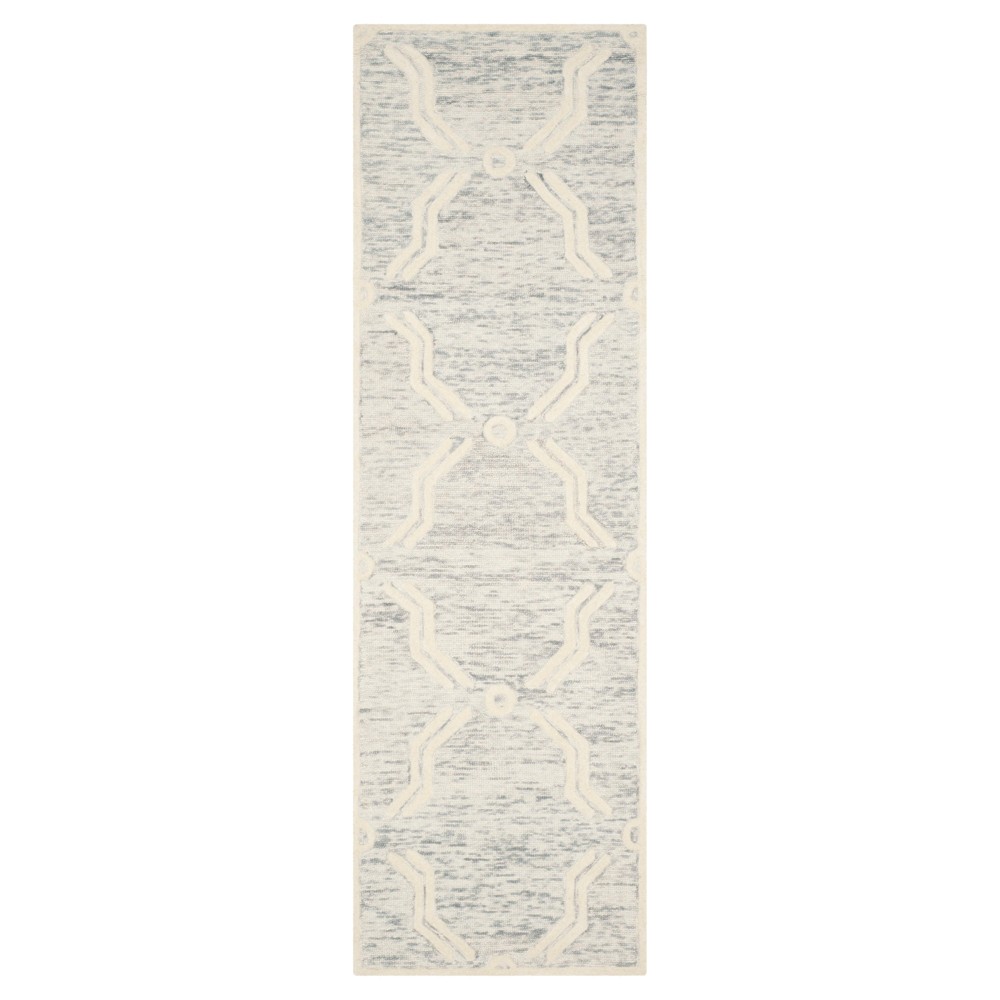 2'6inx8' Runner Light Gray/Ivory Abstract Tufted - Safavieh