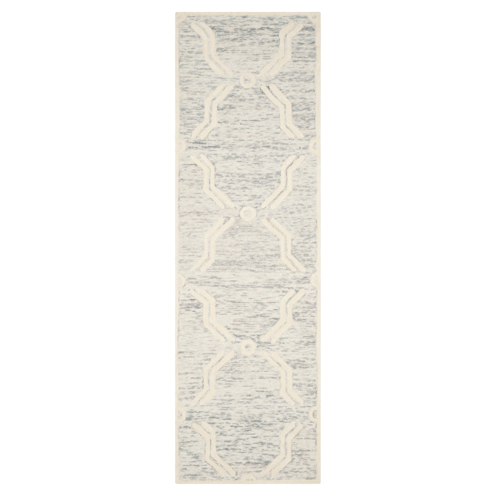 2'6inx8' Runner Light Gray/Ivory Abstract Tufted - Safavieh