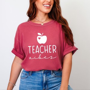 Simply Sage Market Teacher Vibes Cursive Apple Garment Dyed Tee - 1 of 4