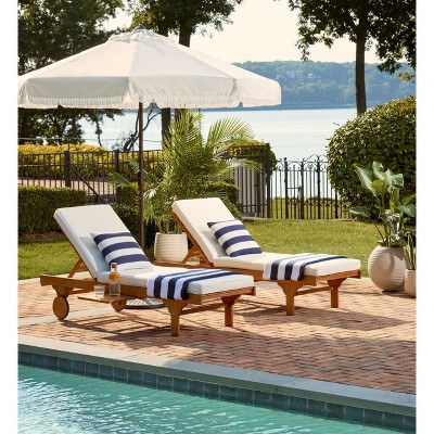 Transitional Newport Eucalyptus Chaise Lounge with Side Table, Natural Beige