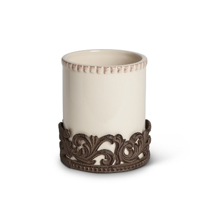 GG Collection Cream Ceramic Utensil Holder with Acanthus Leaf Metal Base