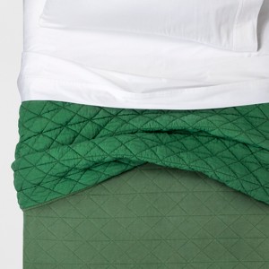 Full/Queen Vintage Wash Jersey Quilt Green - Pillowfort