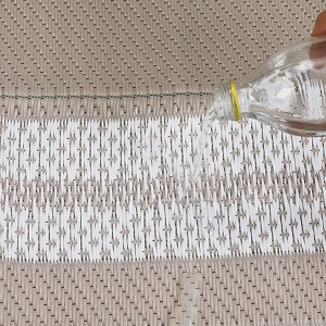 Washable Camping Rug for Patio Easy-Clean Stain-Resistant Plastic Carpet - 1 of 4