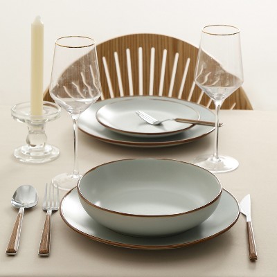 Light Green Ceramic 16-Piece Dinnerware Set with Metallic Band