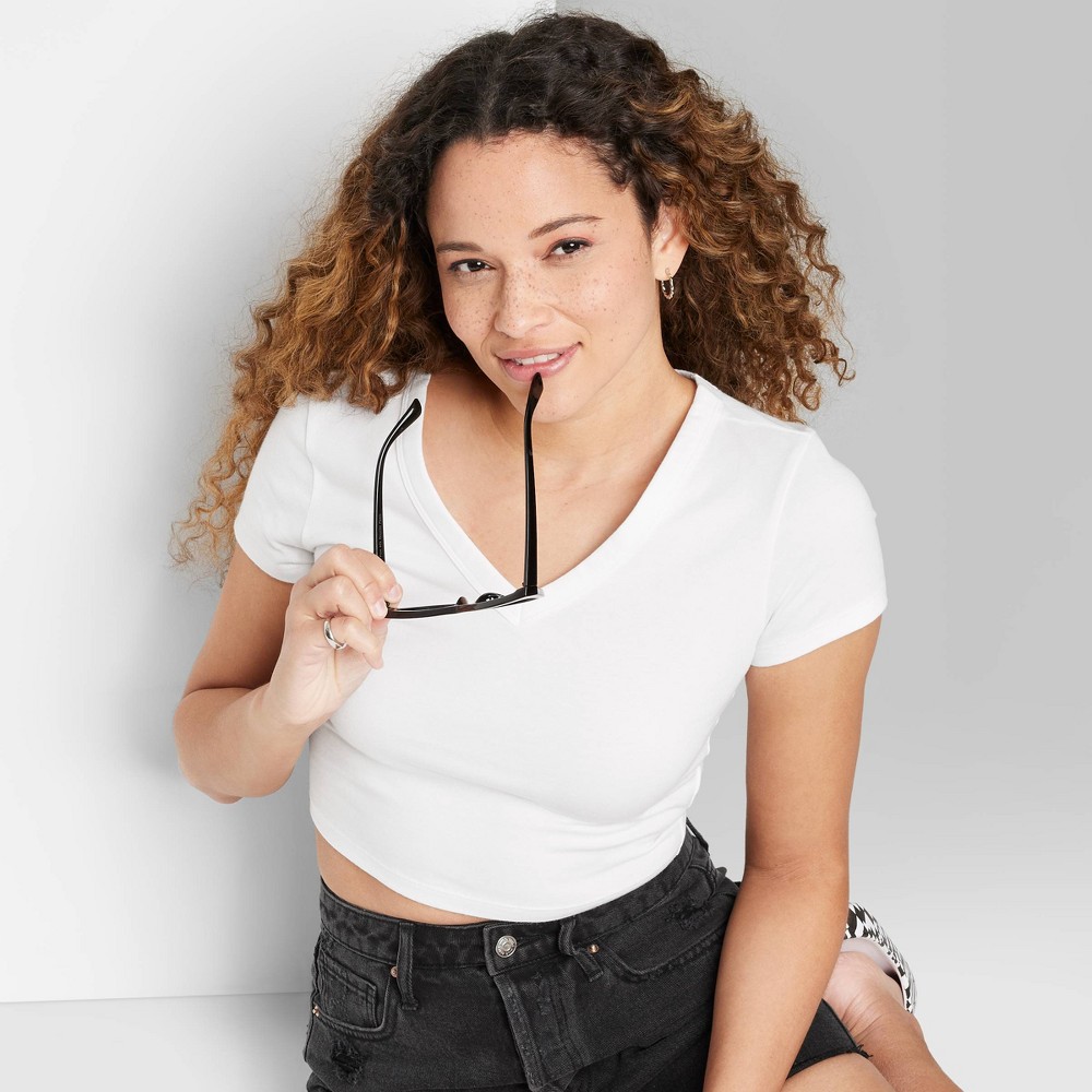 Women's Short Sleeve V-Neck Cropped T-Shirt - Wild Fable Off-White M