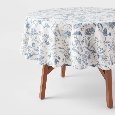 Round tablecloths deals