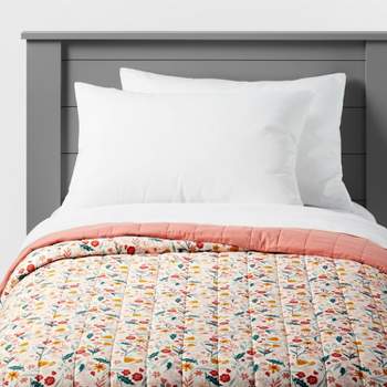 Twin Garden Floral Cotton Kids' Quilt - Pillowfort™
