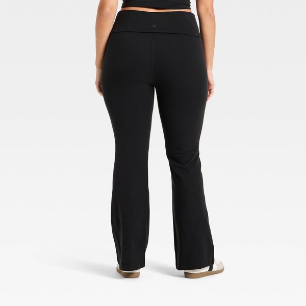 Leggings acampanados de cintura alta con dobladillo plegable Cotton Balance para mujer - All In Motion™ 5