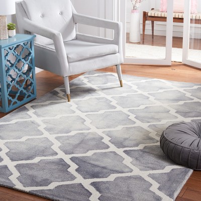 Grey and Ivory Hand-Tufted Wool 4' x 6' Area Rug