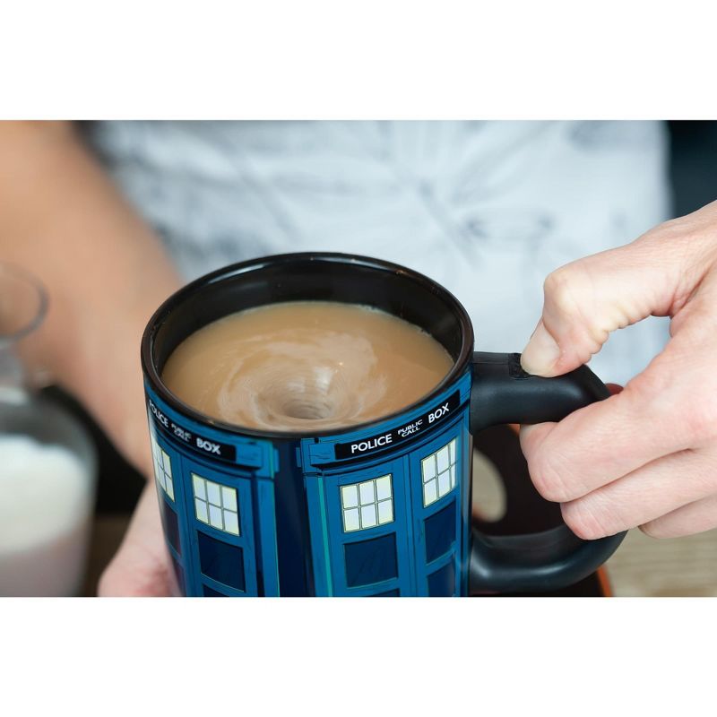 Seven20 Doctor Who TARDIS 12oz Self-Stirring Coffee Mug | Automatic Mixing Travel Cup, 5 of 7