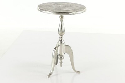 Elegant Silver Aluminum Round Pedestal Accent Table - 15" x 22"