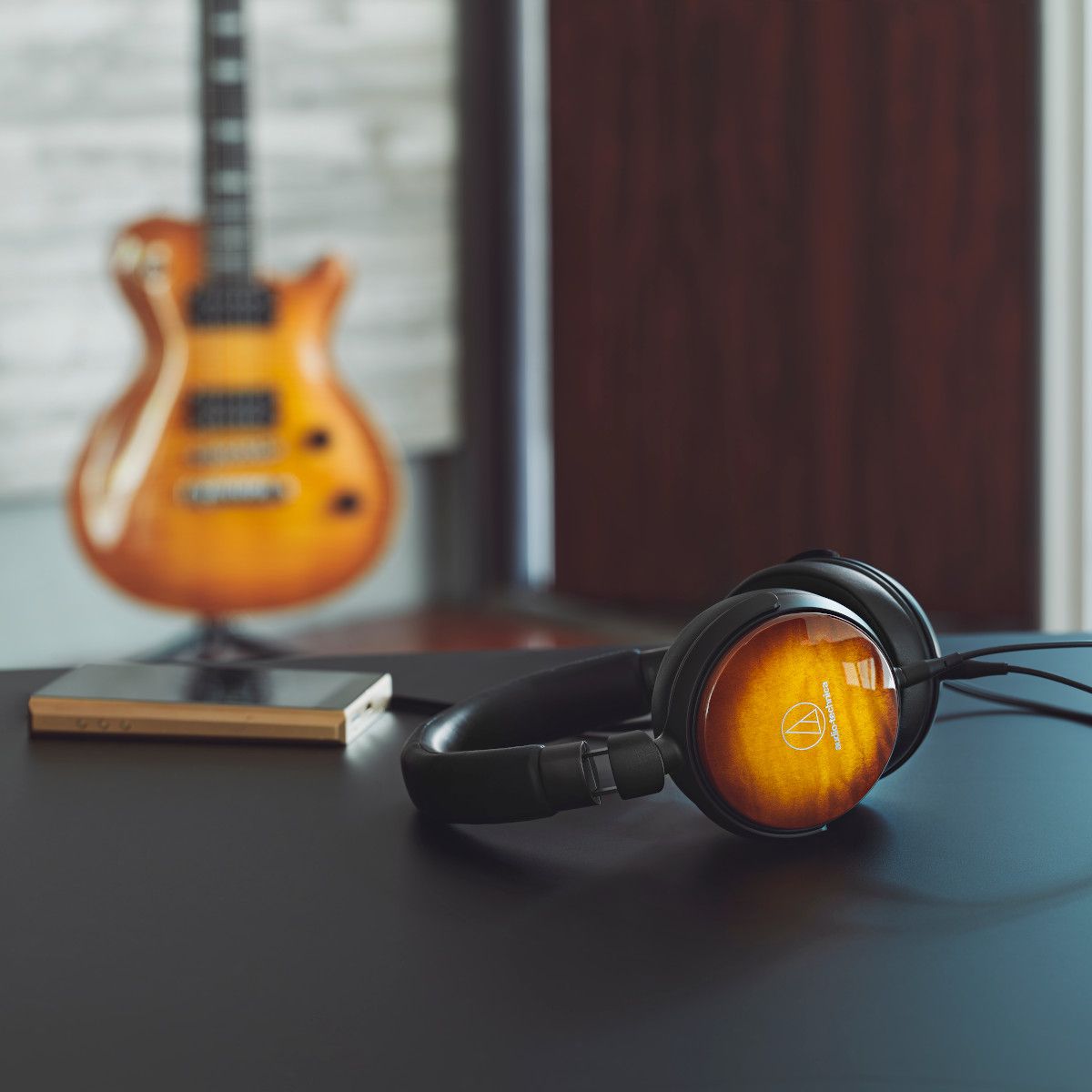 Audio-Technica ATH-WP900 On-Ear Headphones (Flamed Maple) - thumbnail 8