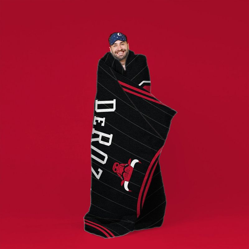 Sleep Squad Chicago Bulls DeMar DeRozan 60 x 80 Raschel Plush Blanket, 3 of 7