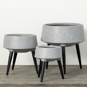 21"H Sullivans Retro Elevated Planter Set of 3, Gray - 1 of 4
