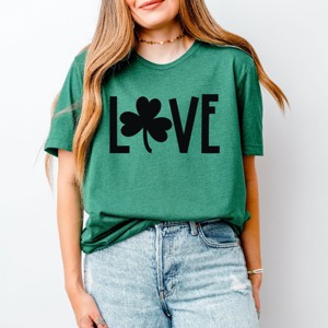 Simply Sage Market Love Clover Short Sleeve Tee - 1 of 4