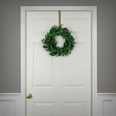 18" Green Artificial Boxwood Spring and Summer Wreath