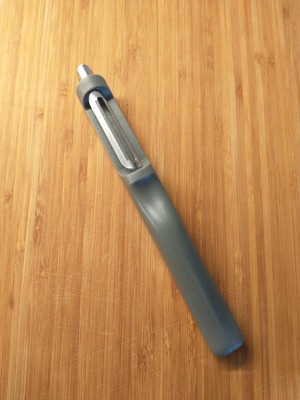 Oxo Swivel Peeler : Target