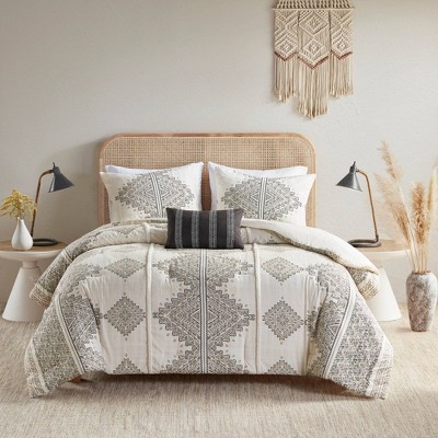 Ivory Microfiber Full Nordic Bedspread Set with Shearling