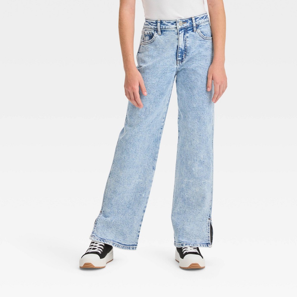 Girls' High-Rise Wide Leg Baggy Jeans - art class™ Light Wash 8