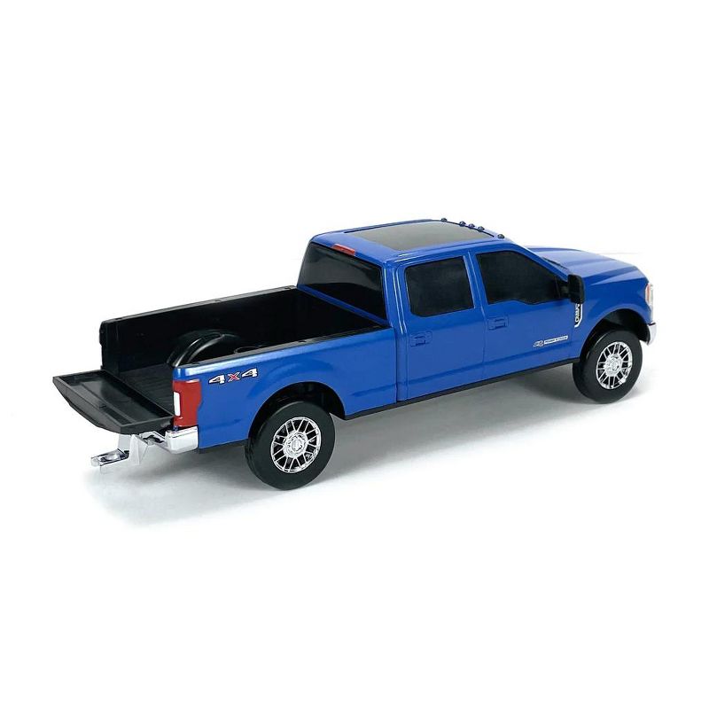 1/20 Big Country Toys Ford F-250 Super Duty 6.7L Pickup Truck, Blue 496B, 3 of 5