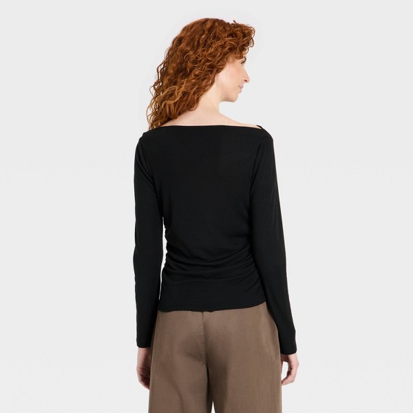 Playera de manga larga de cuello barco con fruncido ultraligera para mujer - A New Day™ 2