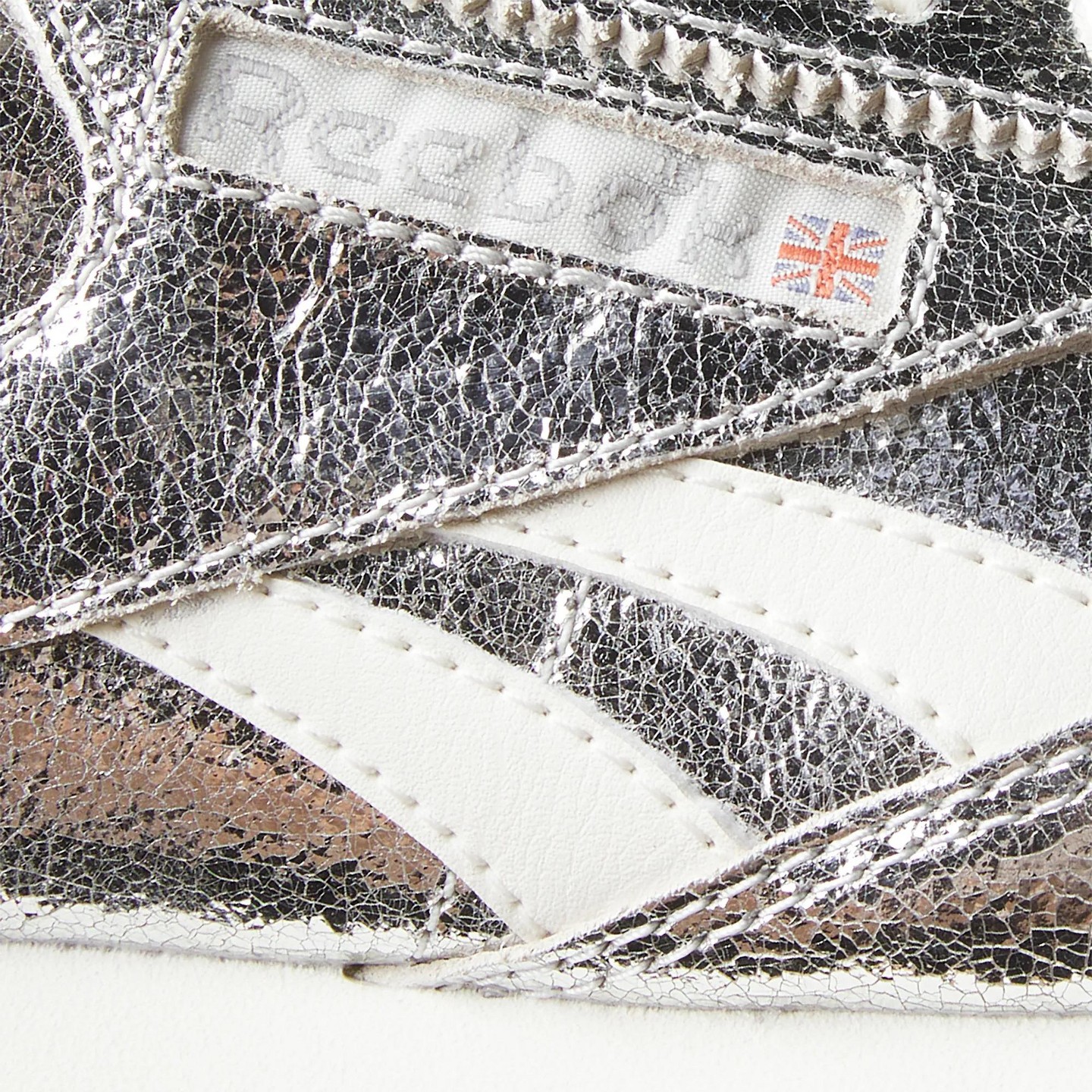 Женские кроссовки Reebok Classic AZ Shoes Size 6 Silver/Chalk/Gum, цвет: Серебряный — фото 6