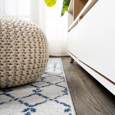 Ivory and Navy Diamond Pattern 8' x 10' Area Rug