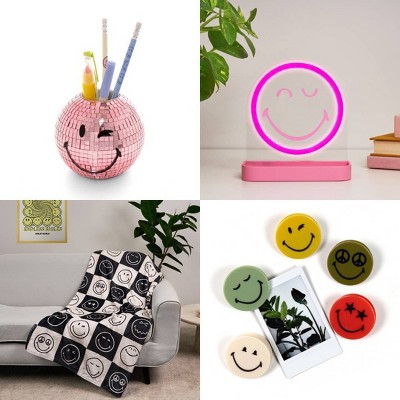 Yoobi SmileyWorld Home