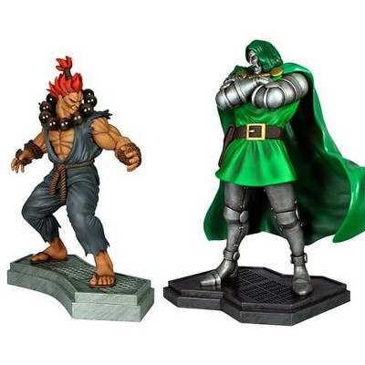 Marvel Doctor Doom Vs. Akuma 1:4 Scale Statue Set