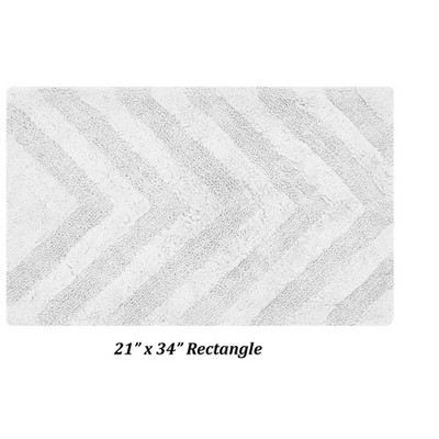 Hugo White Cotton Tufted Non-Slip Bath Rug 21" x 34"