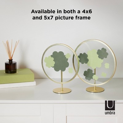 Matte Brass Circular Floating Picture Frame